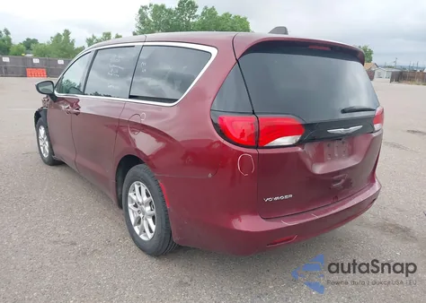 2023 Chrysler Voyager Lx z USA, uszkodzony, nr VIN 2C4RC1CG3PR535076